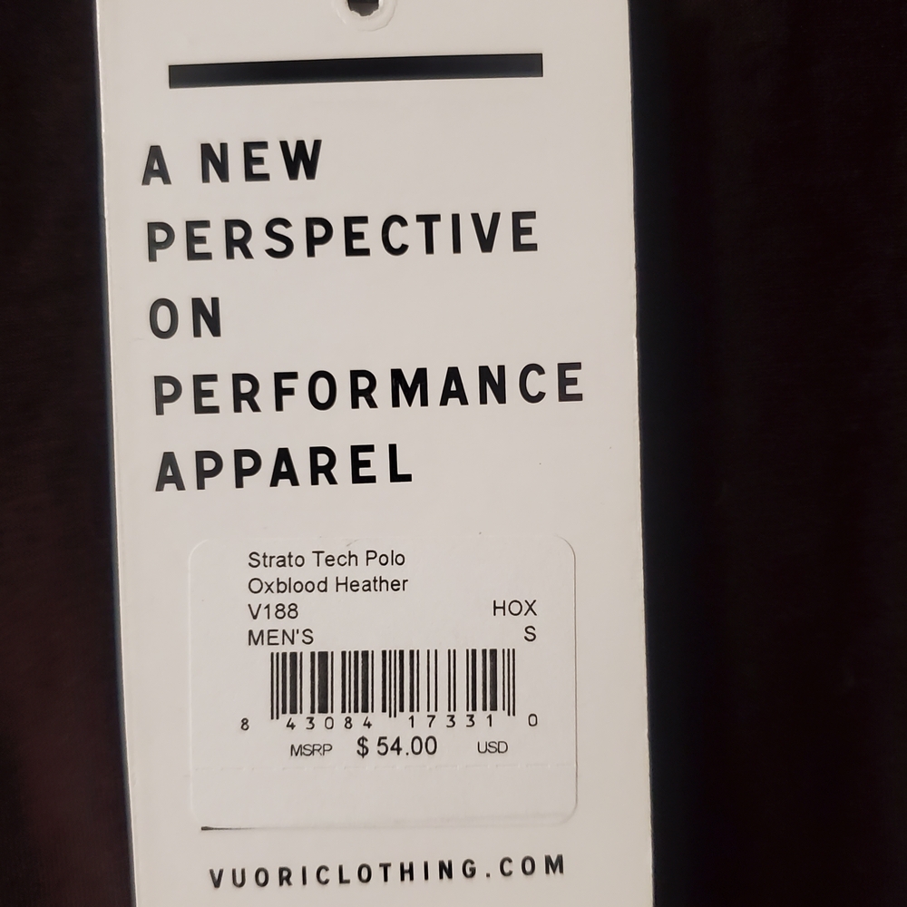 Vuori Strato Tech Polo in Oxblood Heather